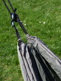 NYLON függőágy 275x137 cm zöld-barna