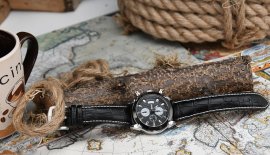 Chrono Black Compass karóra