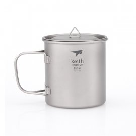 Titan bögre Keith fedéllel 550ml