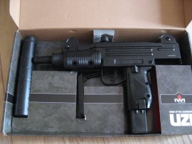 Értékelések: Légpisztoly Umarex IWI Mini UZI 4,5mm - 2