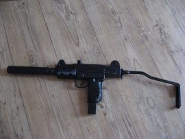 Értékelések: Légpisztoly Umarex IWI Mini UZI 4,5mm - 3