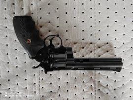 Értékelések: Légpisztoly revolver Umarex Colt Python 6" fekete Diabolo/BB 4,5mm - 1