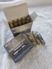 Értékelések: Bombičky CO2 ULTRAIR CARE KIT 12g ASG 10db - 1