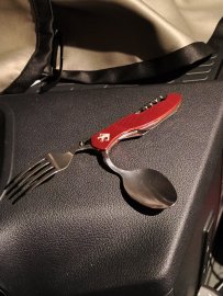 Értékelések: Összecsukható evőeszköz Wildee Camper piros - 1