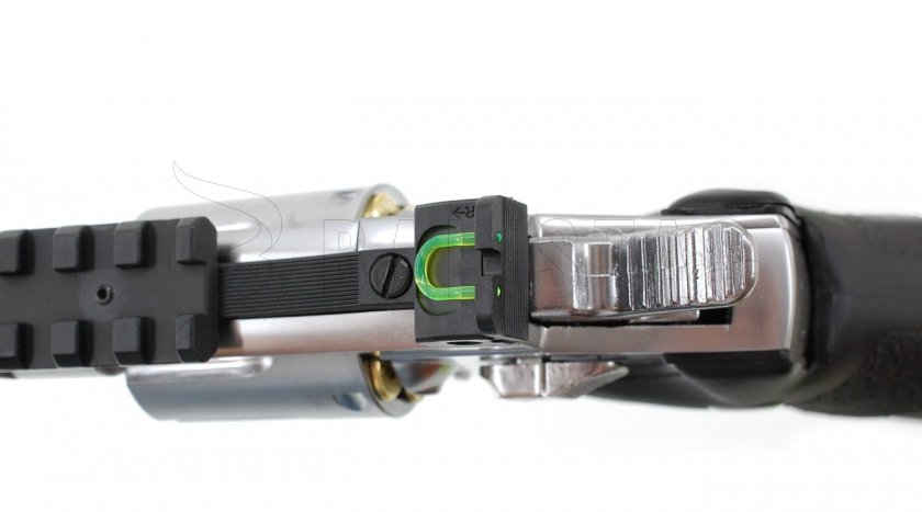 Légpisztoly revolver Umarex Smith&Wesson 327 TRR8 steel 4,5mm