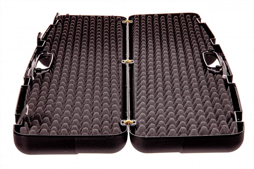 Fegyverkoffer 110x25x11 zár nélkül