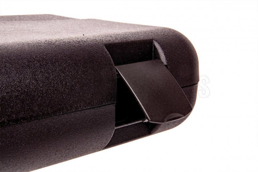 Fegyverkoffer 97x25x11 zár nélkül
