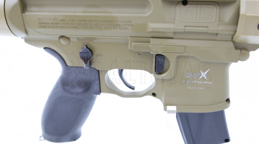 Légpuska Sig Sauer MPX 4,5mm FDE Sand kolimátorral