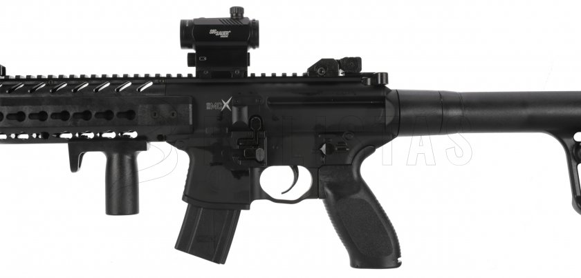 Légpuska Sig Sauer MCX 4,5mm kolimátorral