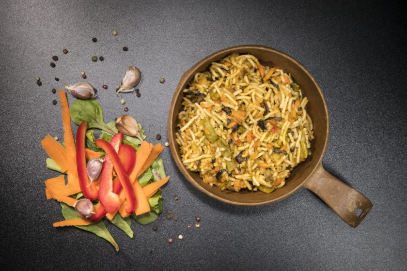 Dehidratált étel – zöldség tésztával Tactical Foodpack