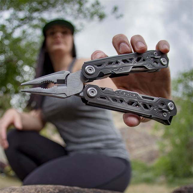 Gerber Truss multifunkciós fogó tokkal