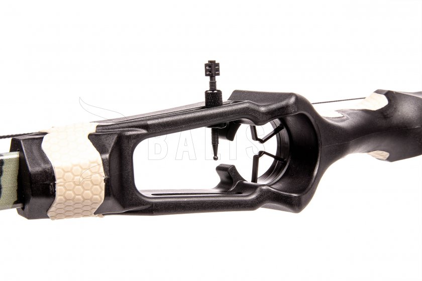 Barnett Centershot Mossy Oak íj 15lb
