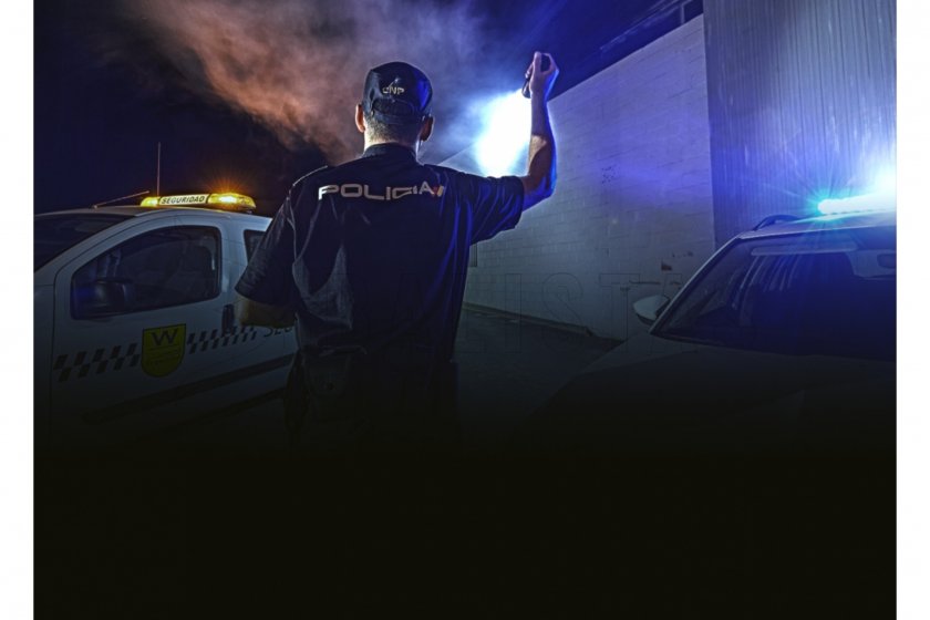 Taktikai lámpa Fenix TK22 TAC