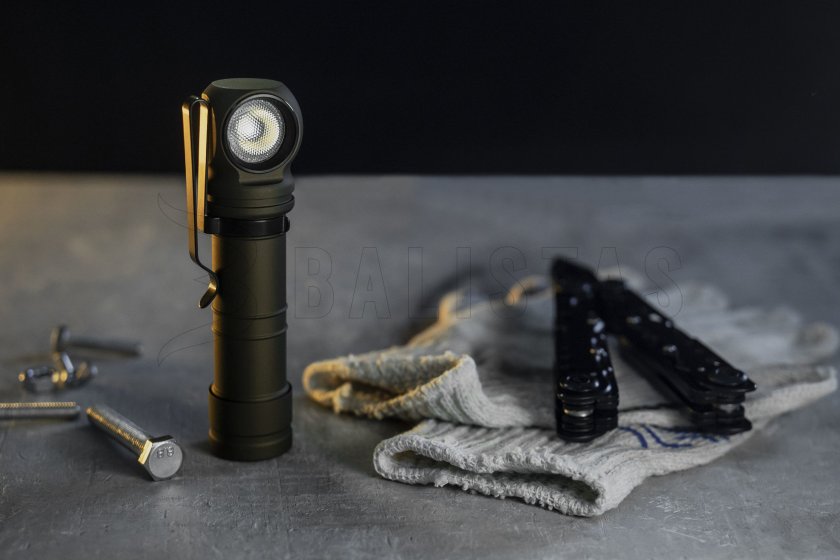 Fejlámpa Armytek Wizard C2 Pro MAX Olive Hideg fény