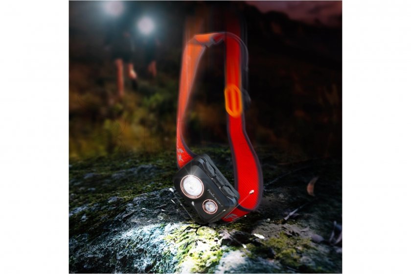 Tölthető fejlámpa Fenix HL32R-T fekete
