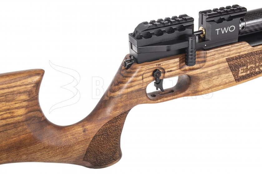 Légpuska EPIC TWO Walnut CFB 700mm 5,5mm