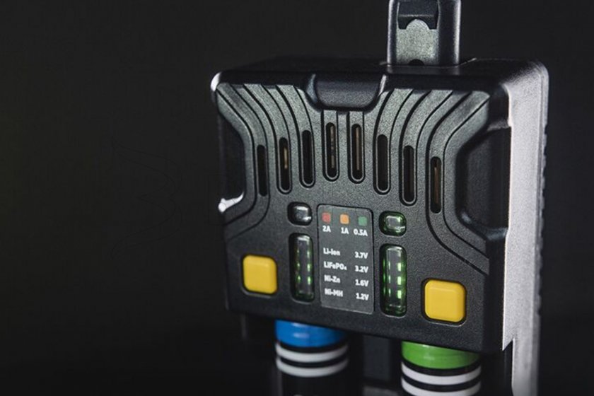 Töltő Armytek UNI C2 plug type C