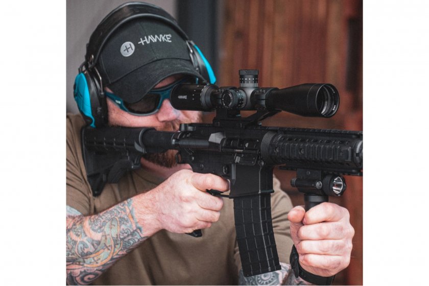 Távcső Hawke Vantage 30 1-8x24 IR Tactical BDC 5,56