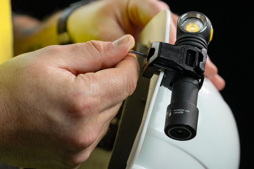 Sisaktartó Armytek AHM-04 lámpákhoz