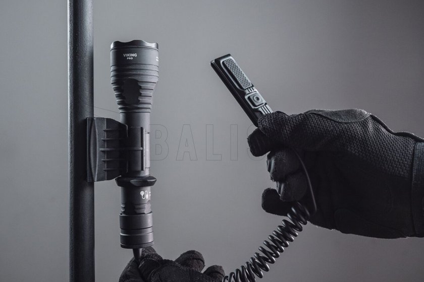 Zseblámpa Armytek Viking PRO SET hideg fény