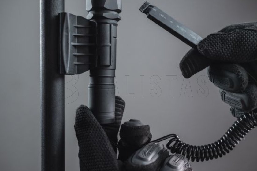 Zseblámpa Armytek Dobermann Extended set - meleg fény