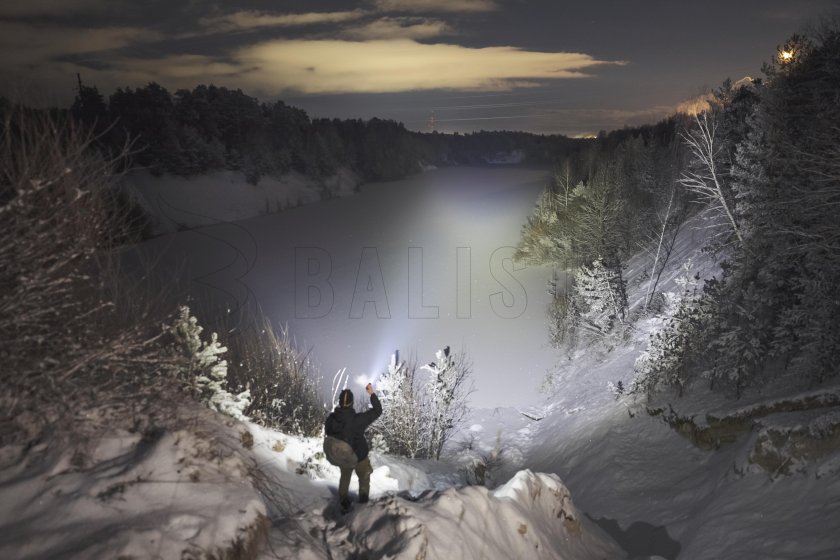 Zseblámpa Armytek Viking PRO MAX hideg fény