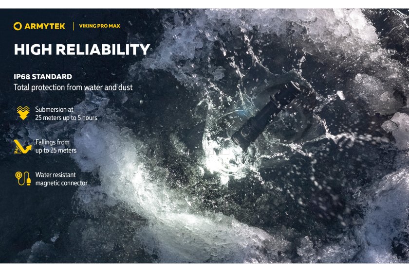 Zseblámpa Armytek Viking PRO MAX hideg fény