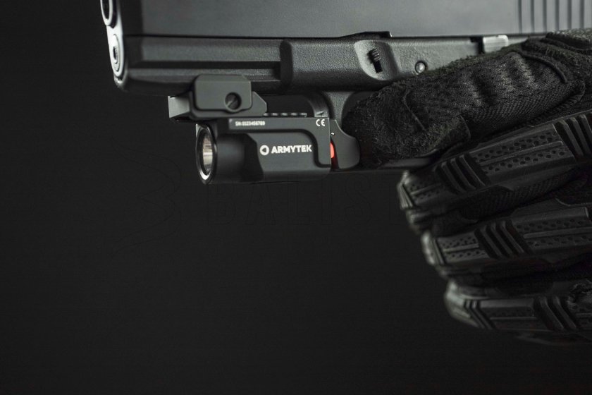 Taktikai lámpa Armytek Buckler M1 hideg fény