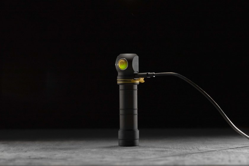 Multifunkciós lámpa Armytek Elf C2 MAX USB-C fehér fény