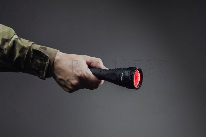 Armytek Predator PRO szett meleg fény